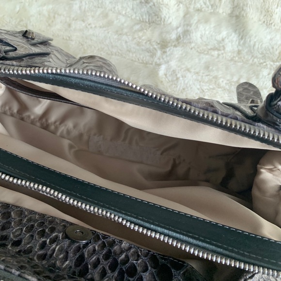 Stuart Weitzman Reptile Skin Shoulder Bag - Picture 6 of 10